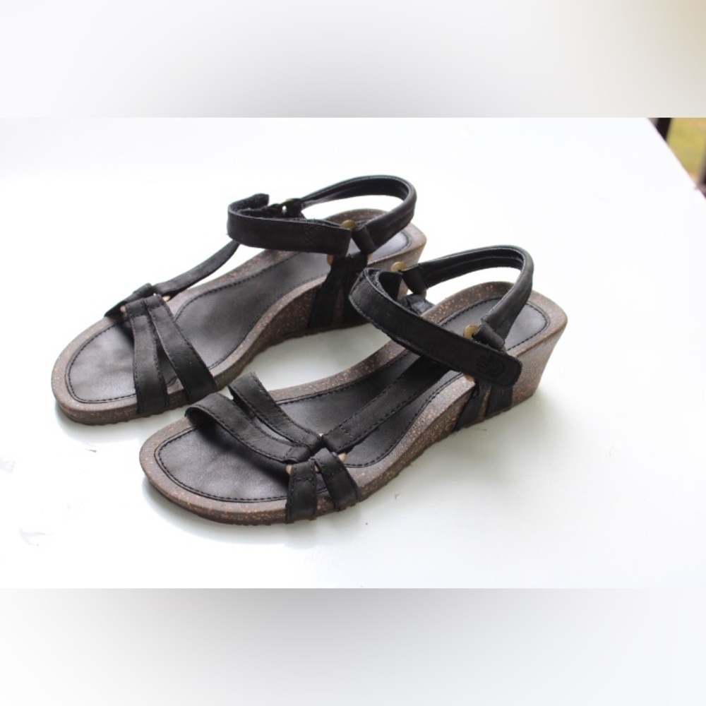 Teva Ysidro - Picture 5 of 13